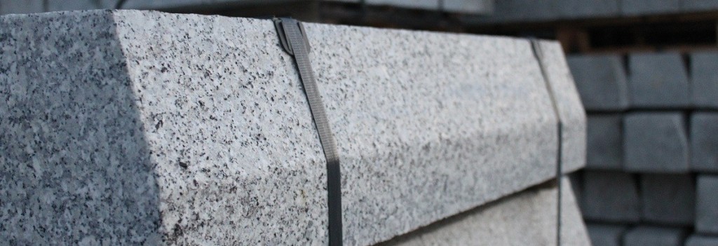 Krawężniki granitowe 15x30
